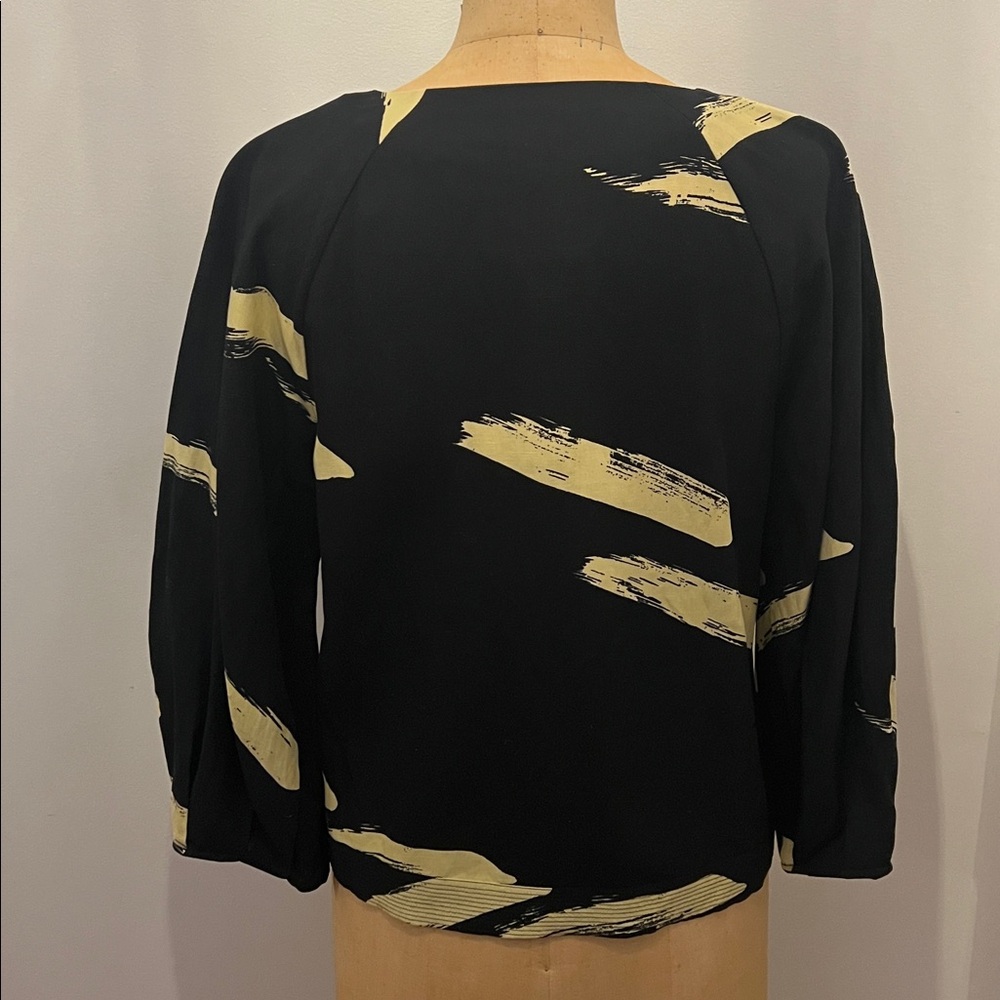 Joie Elyanna 3/4 Sleeve Top Black/Yellow Print S NWT - Picture 4 of 6